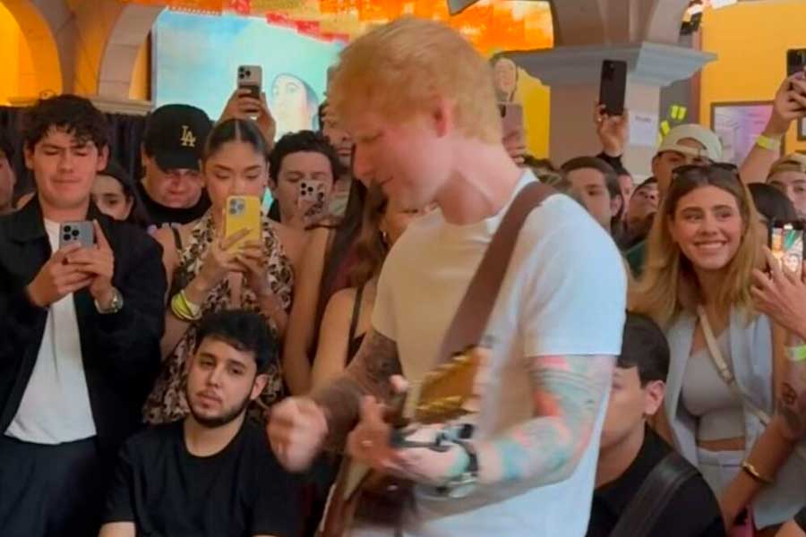 Ed-Sheeran-sorprende-cantando-en-el-Tenampa-de-Garibaldi